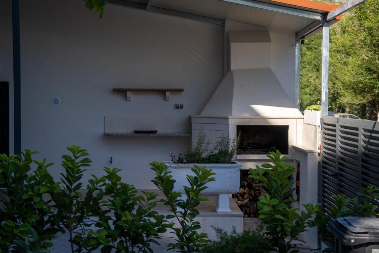 Apartman Dupin Dugi Rat Exterior foto