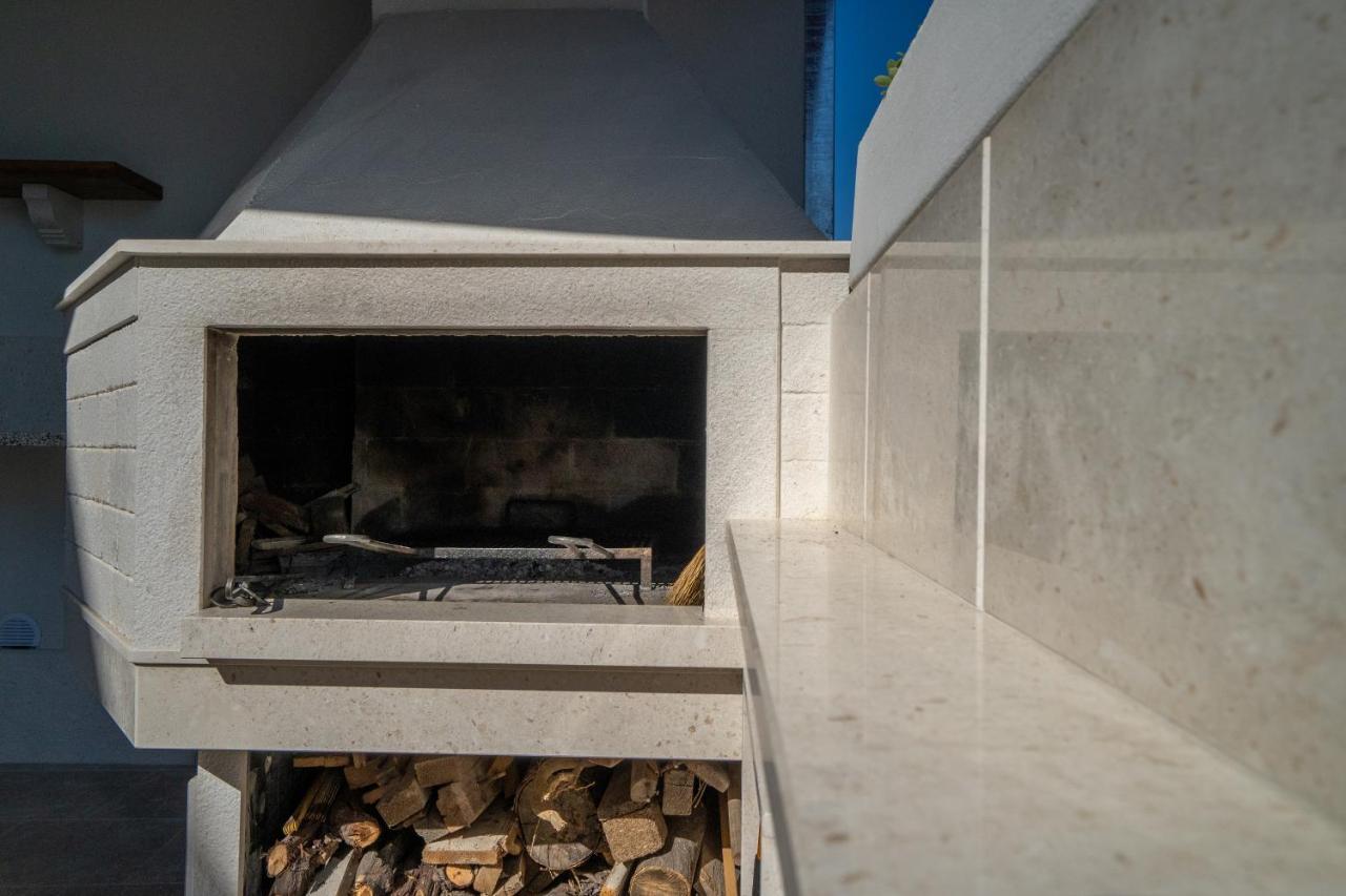 Apartman Dupin Dugi Rat Exterior foto